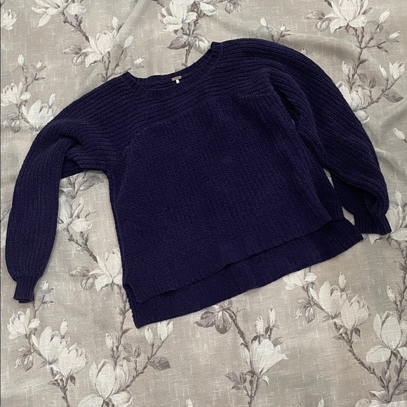 Free People Navy Ribbed Crewneck Sweater with puffy sleeves 100% Cotton sz small - Picture 2 of 16